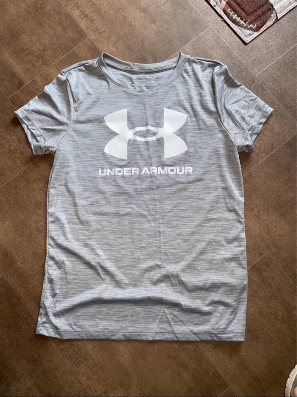 Under Armour Women’s Light Gray Logo Short Sleeve Tee